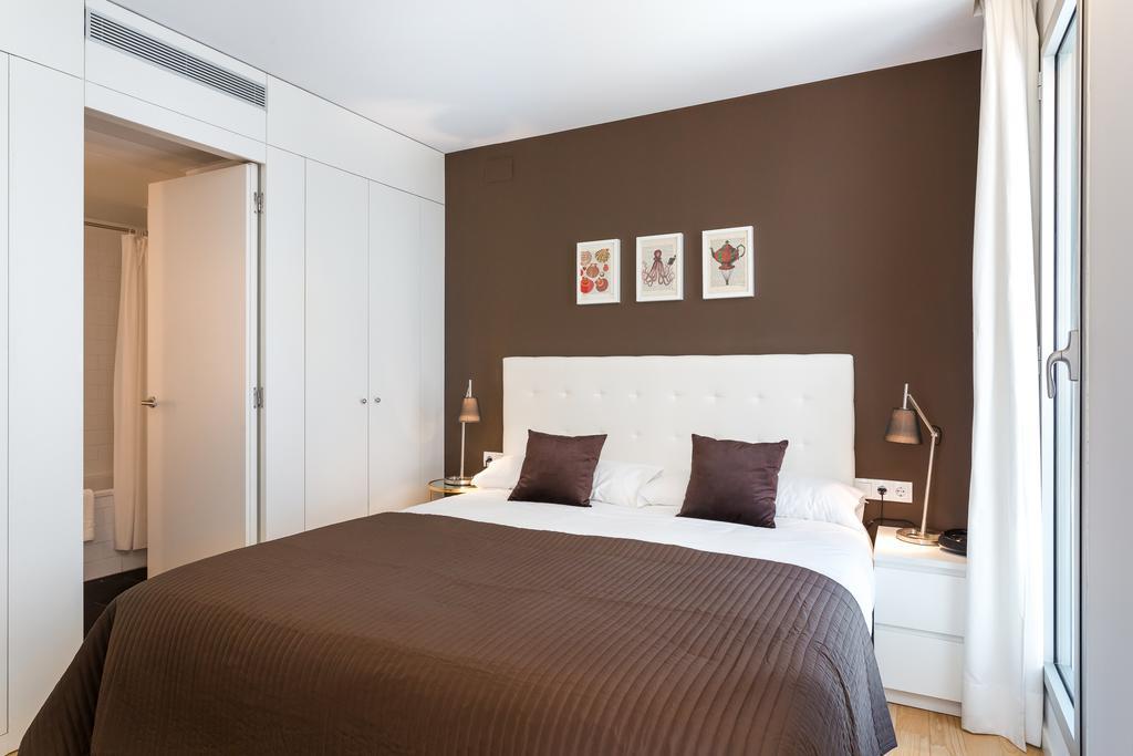 Urban District Apartments - Rambla Suites & Pool Barselona Dış mekan fotoğraf