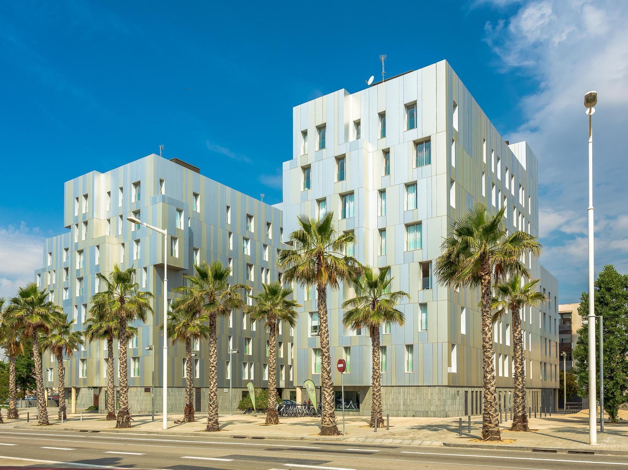 Urban District Apartments - Rambla Suites & Pool Barselona Dış mekan fotoğraf