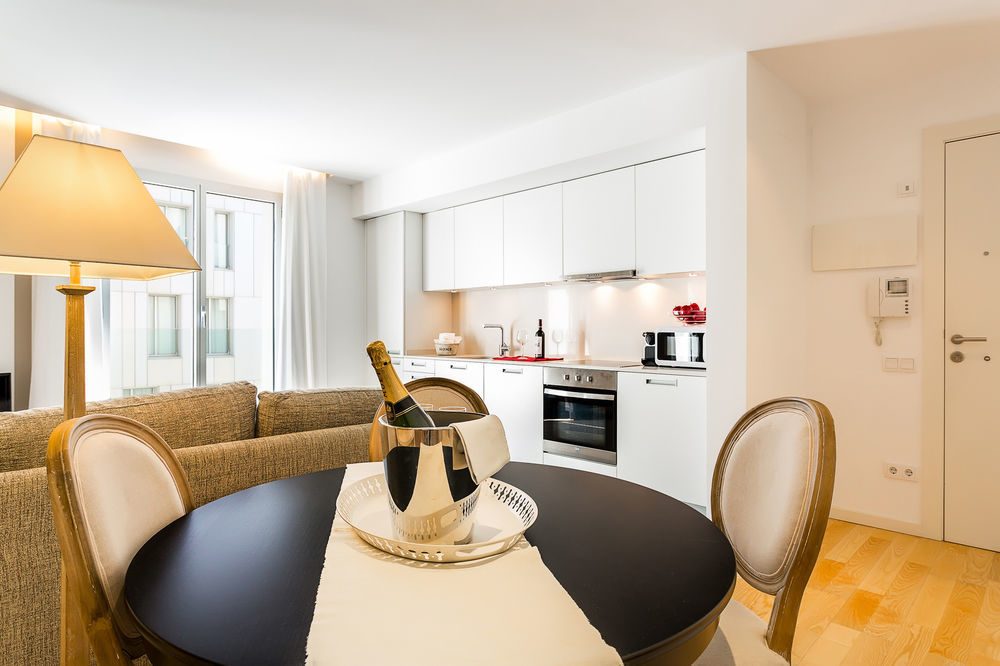 Urban District Apartments - Rambla Suites & Pool Barselona Dış mekan fotoğraf
