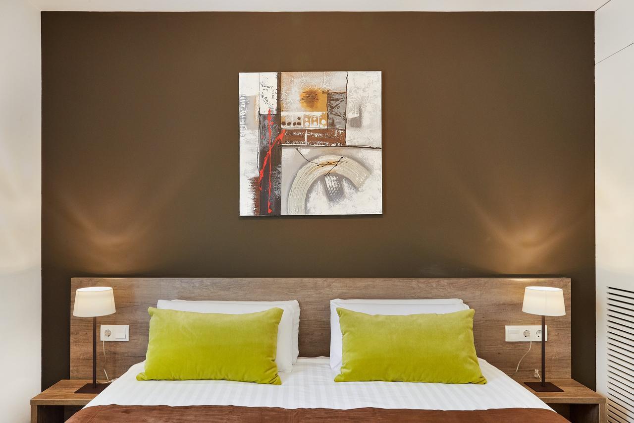 Urban District Apartments - Rambla Suites & Pool Barselona Dış mekan fotoğraf