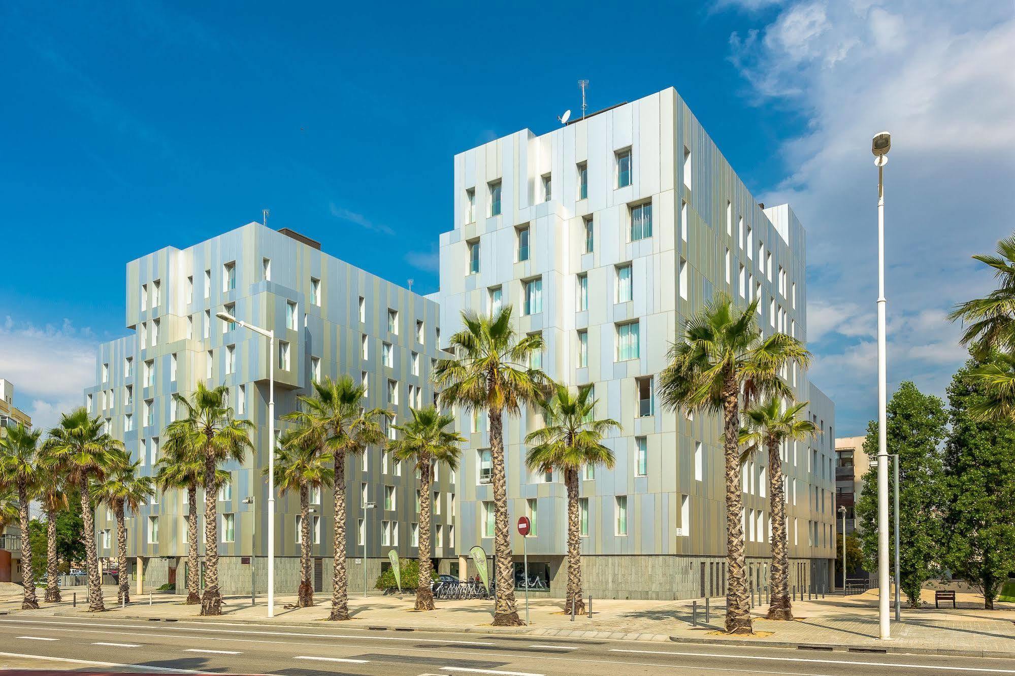 Urban District Apartments - Rambla Suites & Pool Barselona Dış mekan fotoğraf