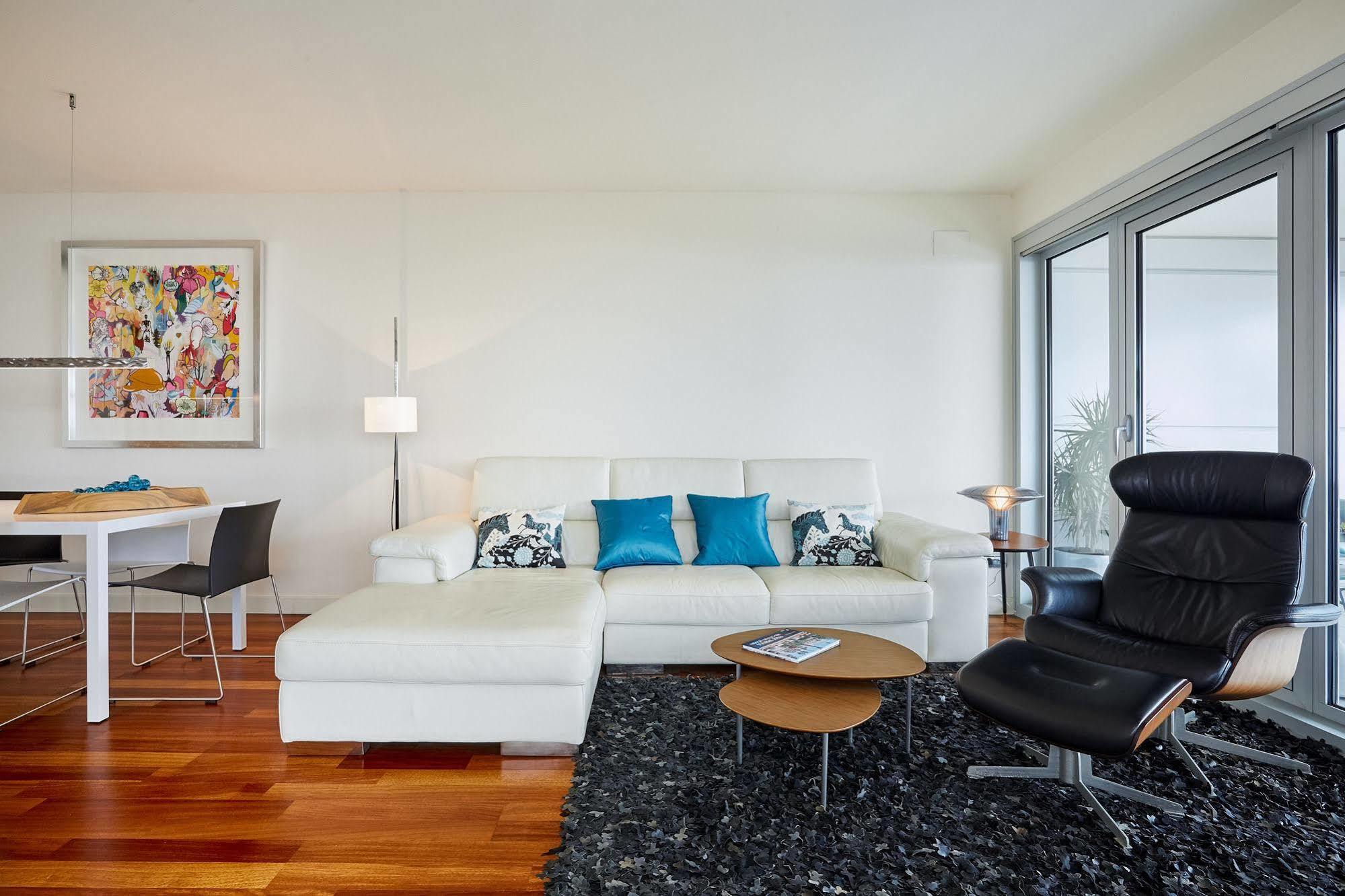 Urban District Apartments - Rambla Suites & Pool Barselona Dış mekan fotoğraf