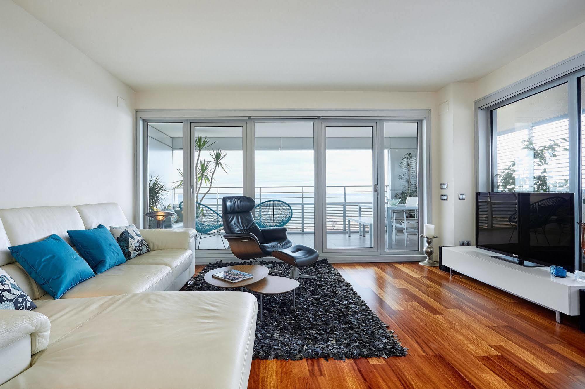 Urban District Apartments - Rambla Suites & Pool Barselona Dış mekan fotoğraf